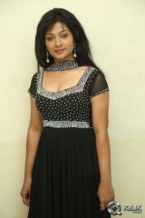 Shwetha Shalini at Romantic Target Movie Trailer Launch